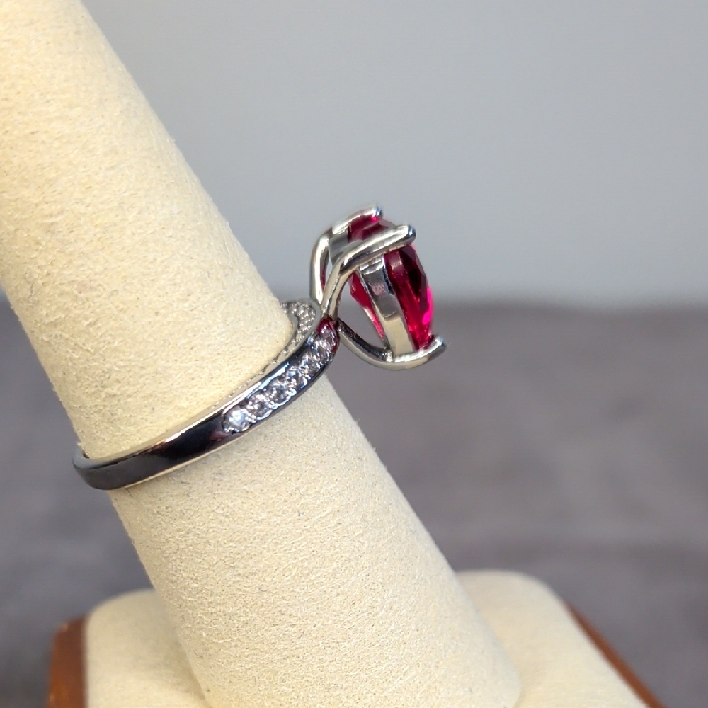 Heart-Cut Red Zircon Stone Ring - Stainless - Picture 5 of 7